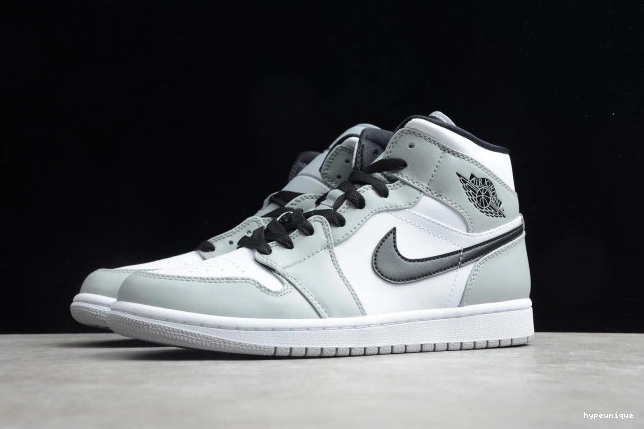HYPE Light AIR 554724-092 1 Grey Mid Smoke Jordan 0815